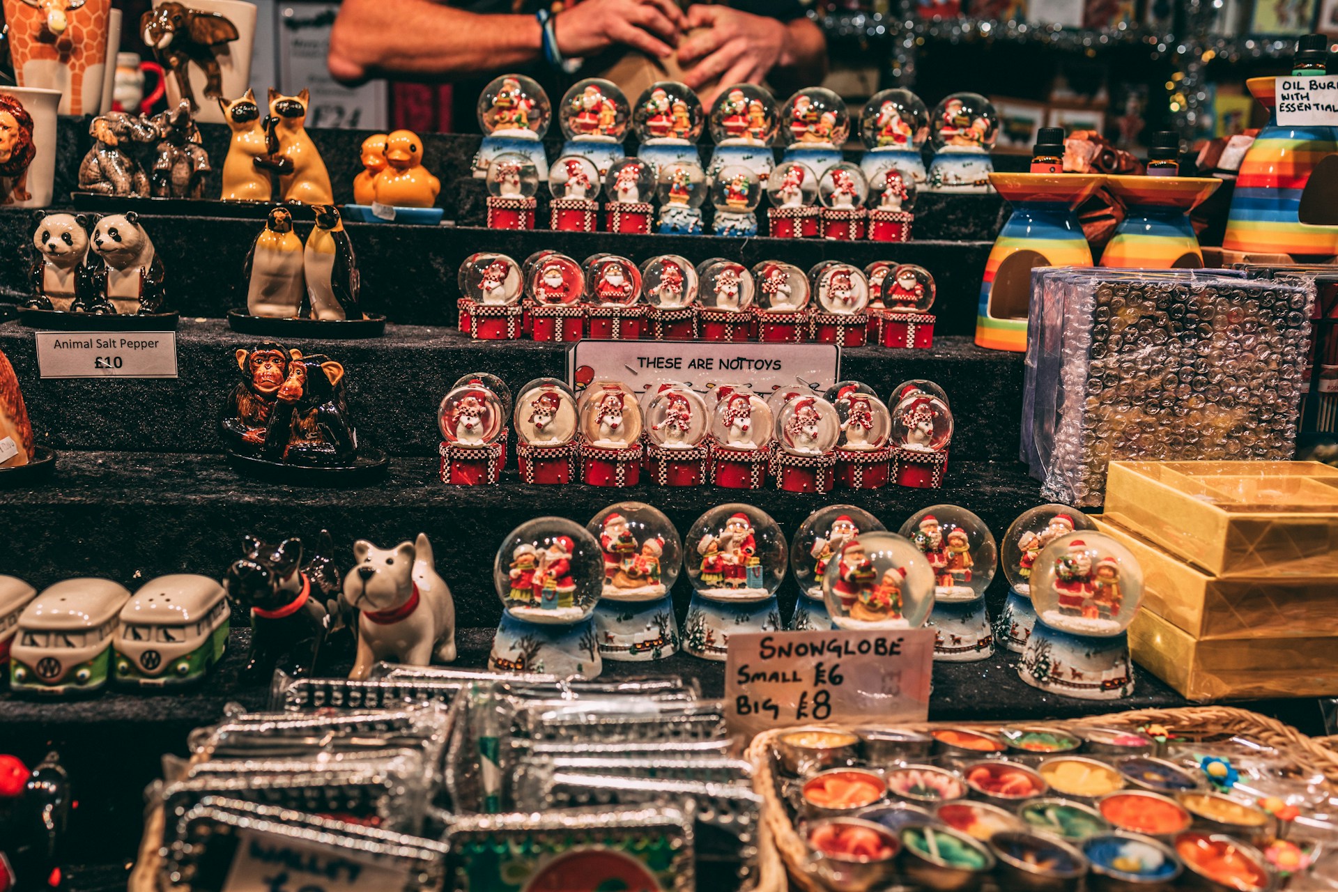 Presentes à venda numa banca de Natal
